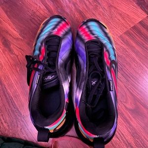 Nike AirMax 720 “Color Streak”